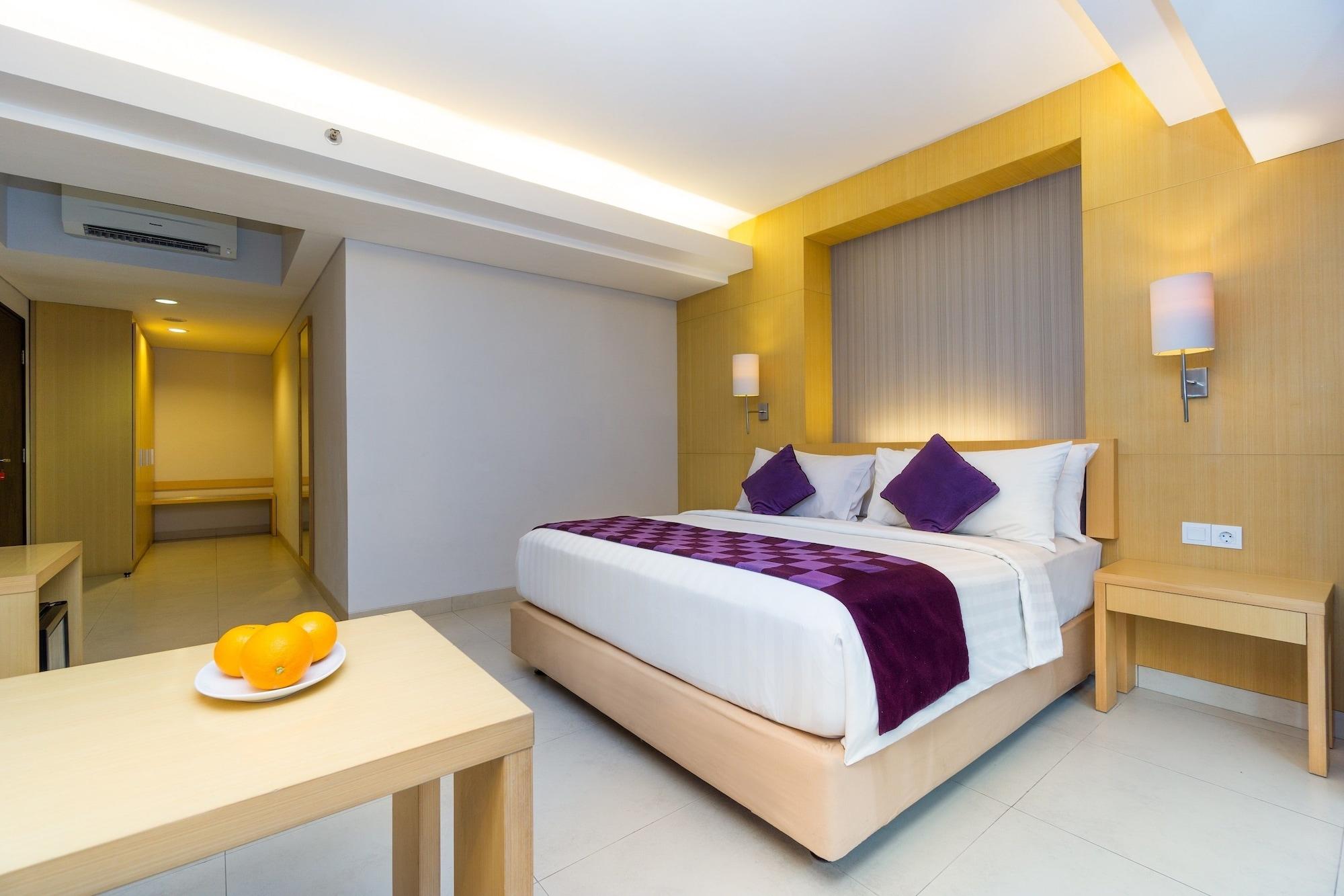 Quest Hotel Kuta By Aston Екстериор снимка