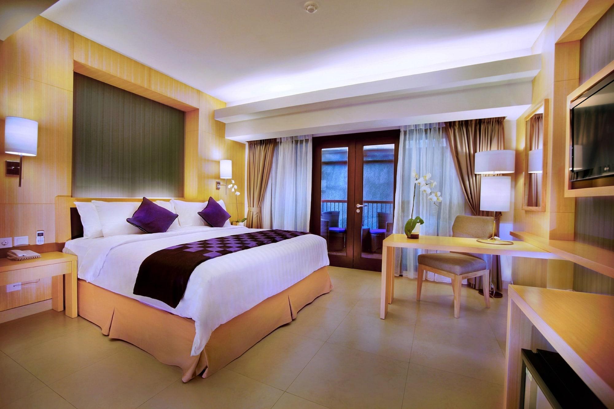Quest Hotel Kuta By Aston Екстериор снимка