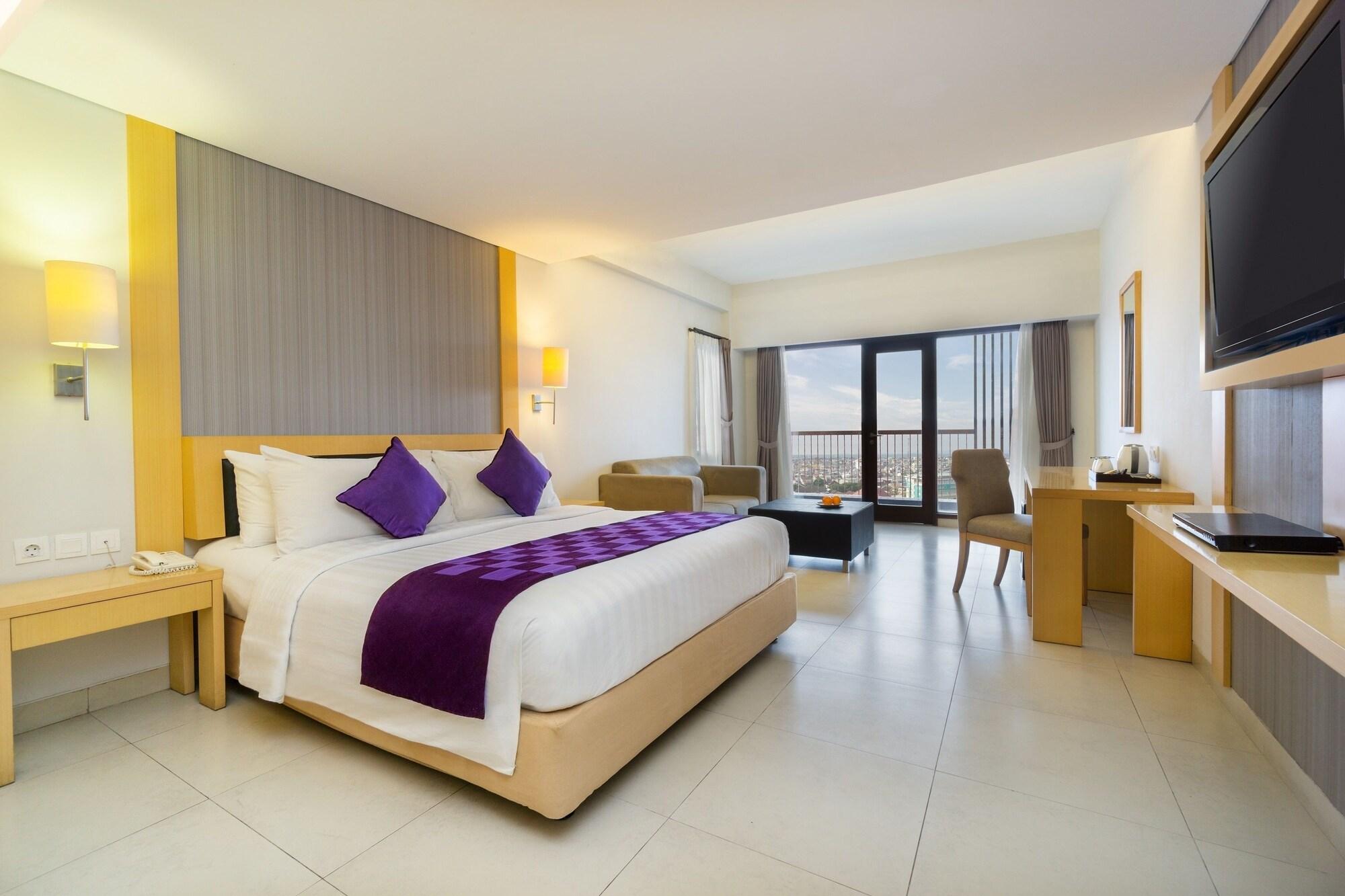 Quest Hotel Kuta By Aston Екстериор снимка