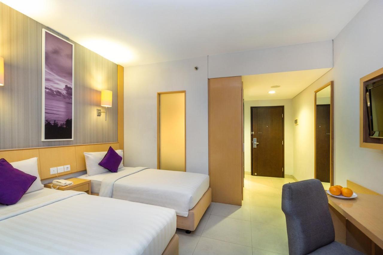 Quest Hotel Kuta By Aston Екстериор снимка