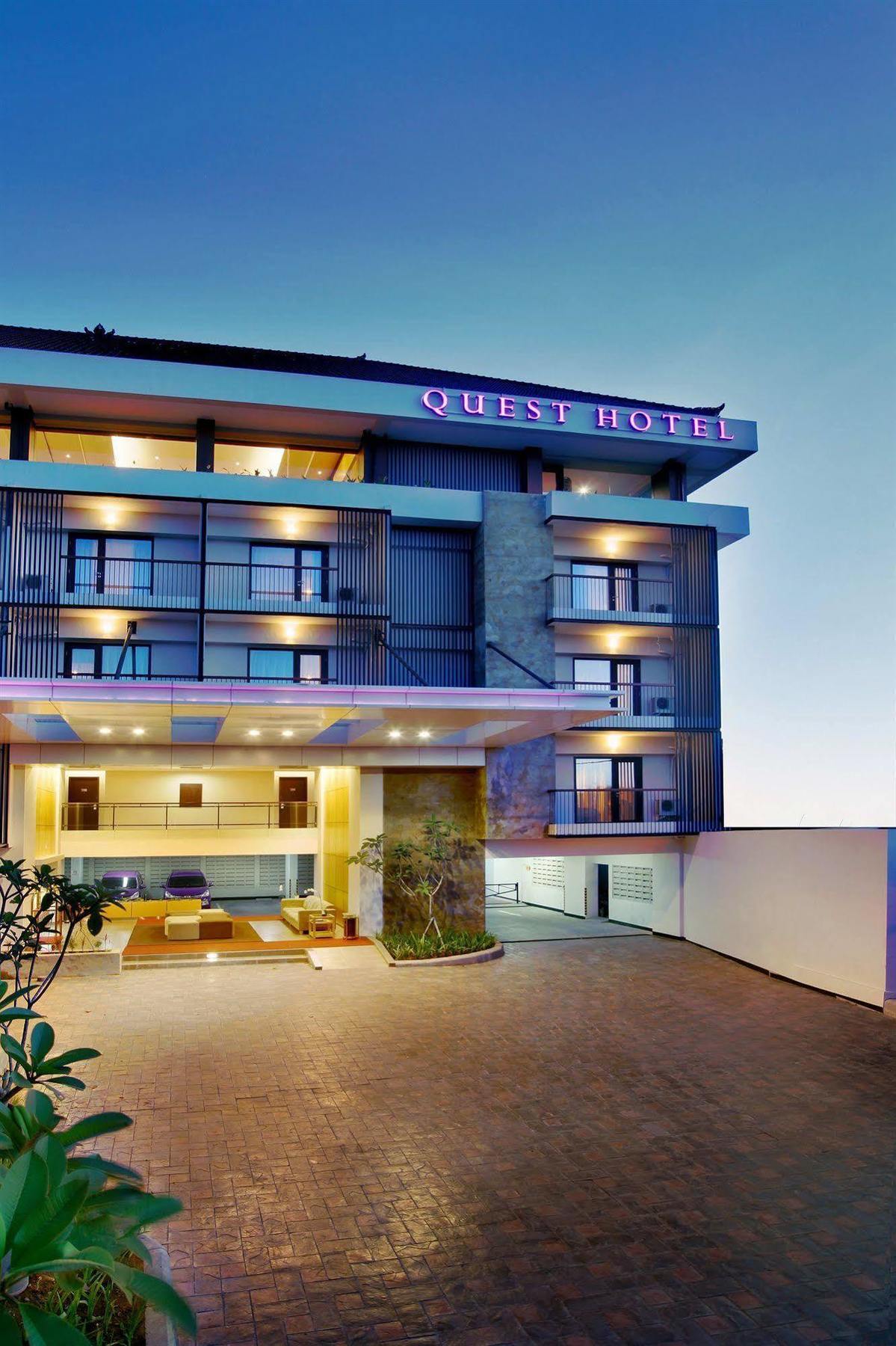 Quest Hotel Kuta By Aston Екстериор снимка